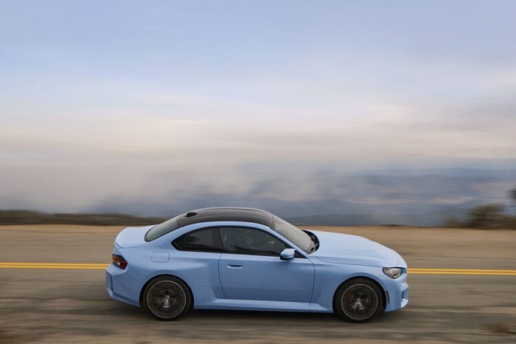 View Photos of the 2023 BMW M2