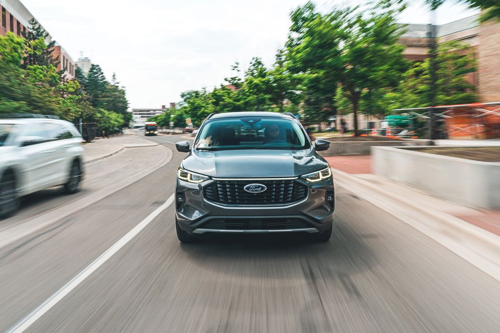 View Photos of the 2023 Ford Escape PHEV